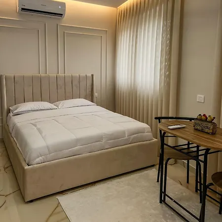 Le Bon * تيرانا